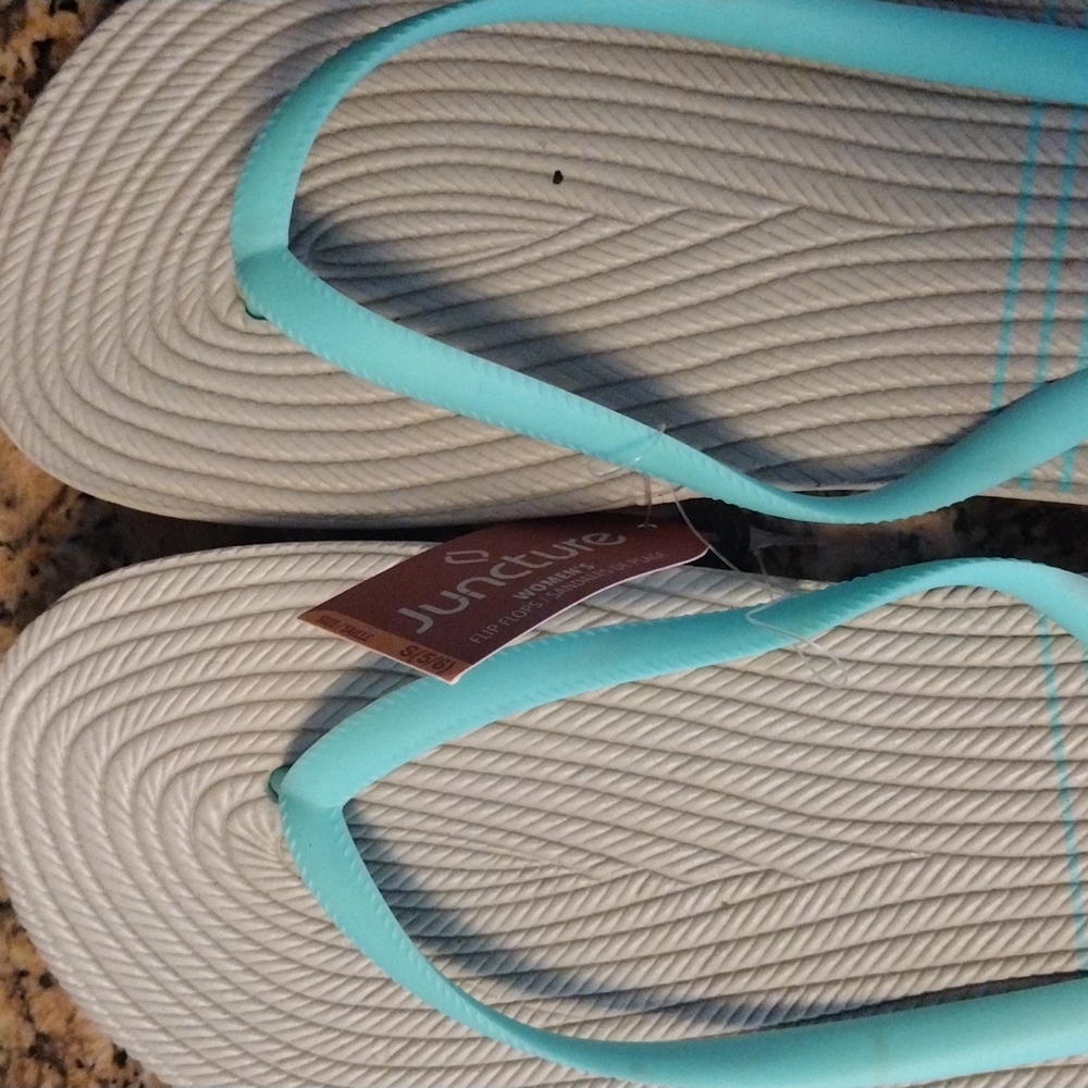 Fun flip flops - Picture 5 of 6